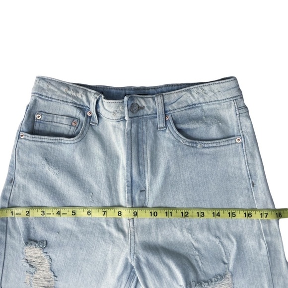 Wild Fable High Rise Distressed Mom Ankle Jeans Size 2 Light Wash - Picture 7 of 13